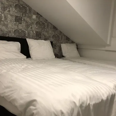 Mimosa Hotel